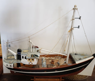 Model Ship - Lunenburg Trawler